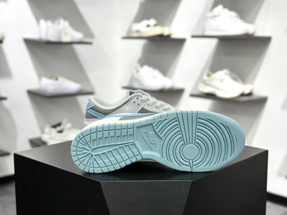 200 NIKE SB Dunk Low HF5441-001