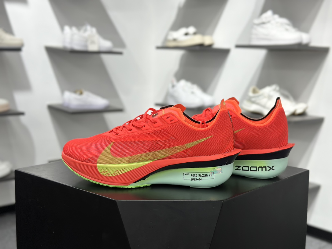 260 Nike Air Zoom VaporFly Next 4% 减震马拉松跑步鞋 HF6414-600