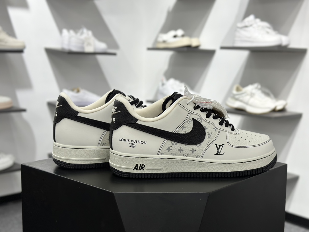 LV x Air Force 1 Low 印花米白黑 BZ6808-102