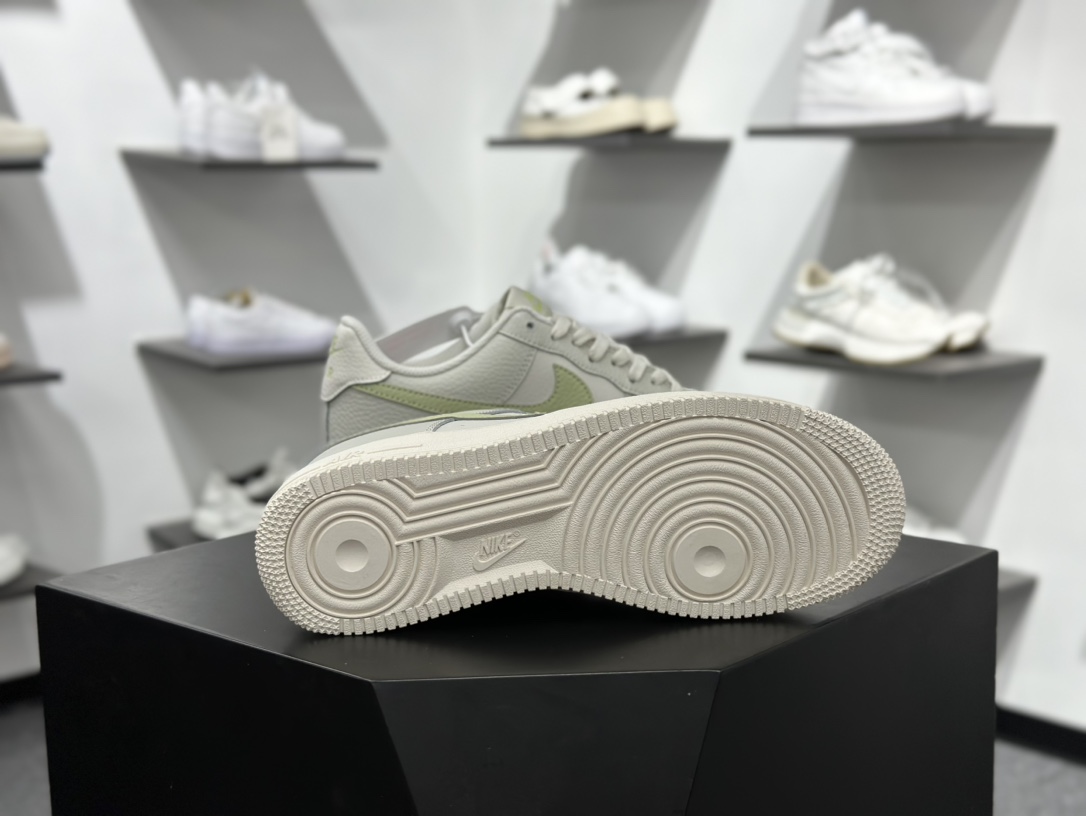 Air Force 1 '07 Low 米灰绿 IB3881-001