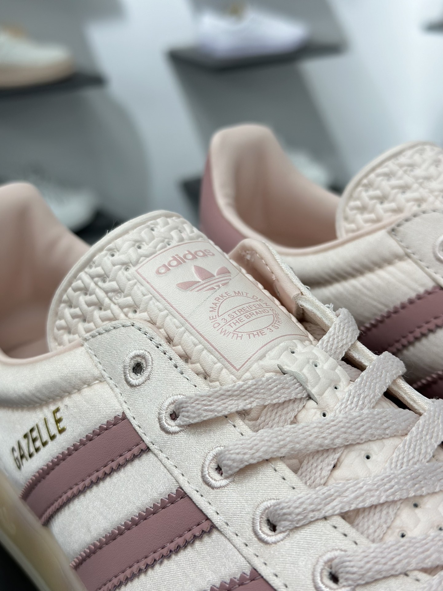 180 AD Originals Gazelle Indoor 粉色 三叶草复古休闲运动板鞋 JI2709