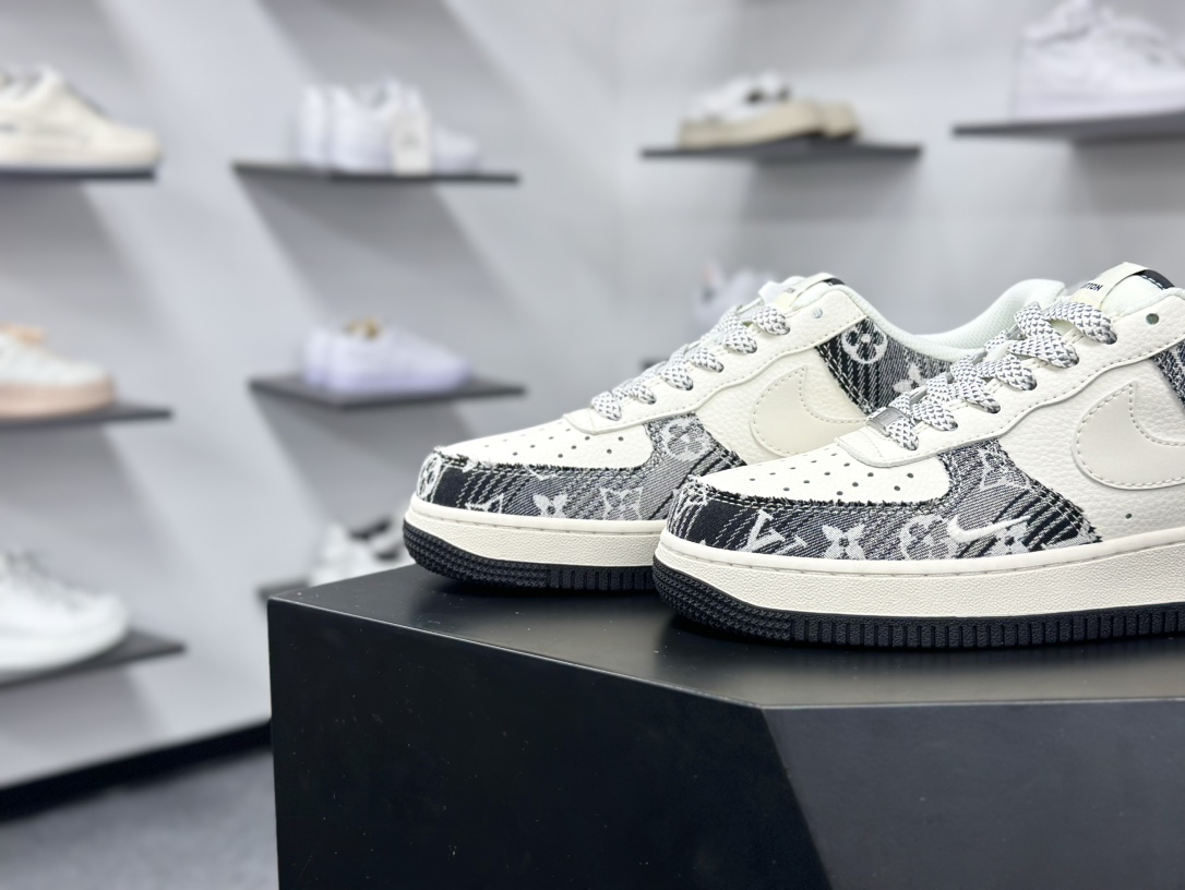 260 Nike Air Force 1 Low 07 x Louis Vuitton 黑白牛仔满天星 XS1958-585