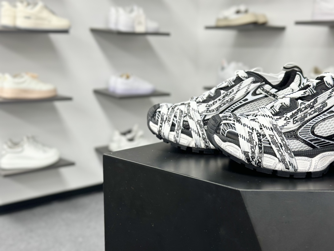 460 Balenciaga巴黎世家 3XL 黑白绑带 825598 W3XHL 9010