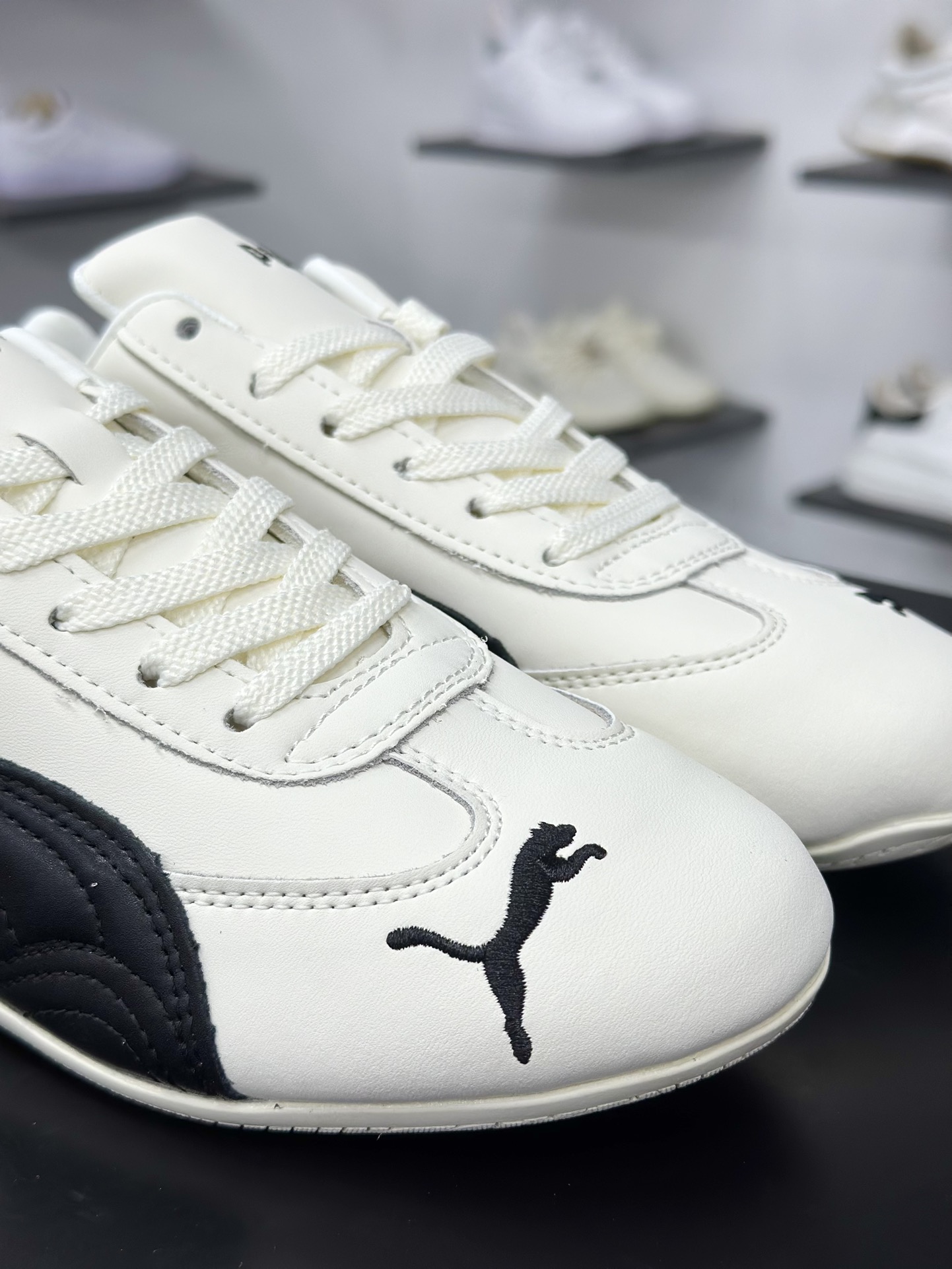 180 Puma Speedcet 彪马低帮复古运动休闲赛车跑鞋 401603-02