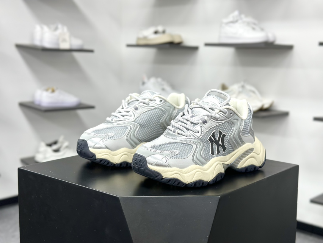 200 NY美国榄球洋基队 x MLB Chunky Runner Basic 厚底老爹厚底休闲运动慢跑鞋 3ASHW075N