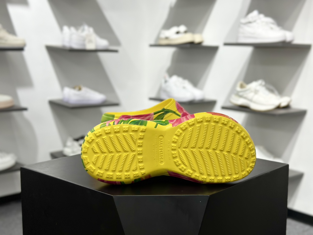 巴黎世家BALENCIAGA x Crocs Cruise Platform Mule Sandals 松糕厚底沙滩涉水百搭休闲包头式凉拖鞋式凉鞋 677389W1S8F7053