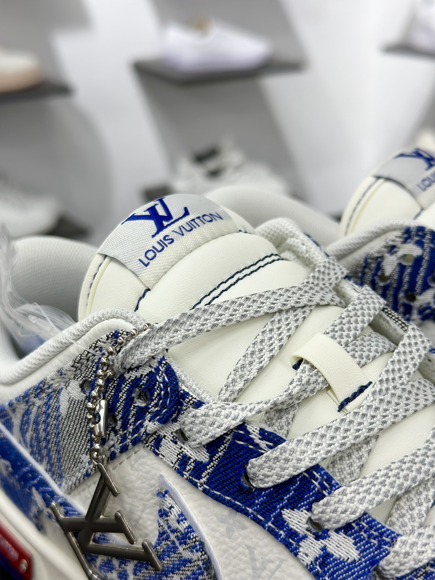 路易威登Louis Vuitton x Nike SB Dunk Low”LV Monogram”扣篮滑板板鞋“牛仔蓝米白LV提花” SC9772-808