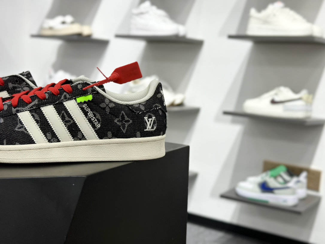 路易威登Louis Vuitton x Adidas Originals Superstar”Black/White//LV Monogram”贝壳头系列低帮板鞋“牛仔黑白LV老花提花” IG1988