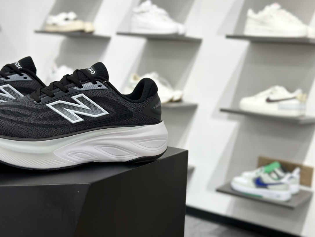 New Balance NB Fresh Foam Evoz V5 舒适耐磨低帮跑步鞋 MMORXA6