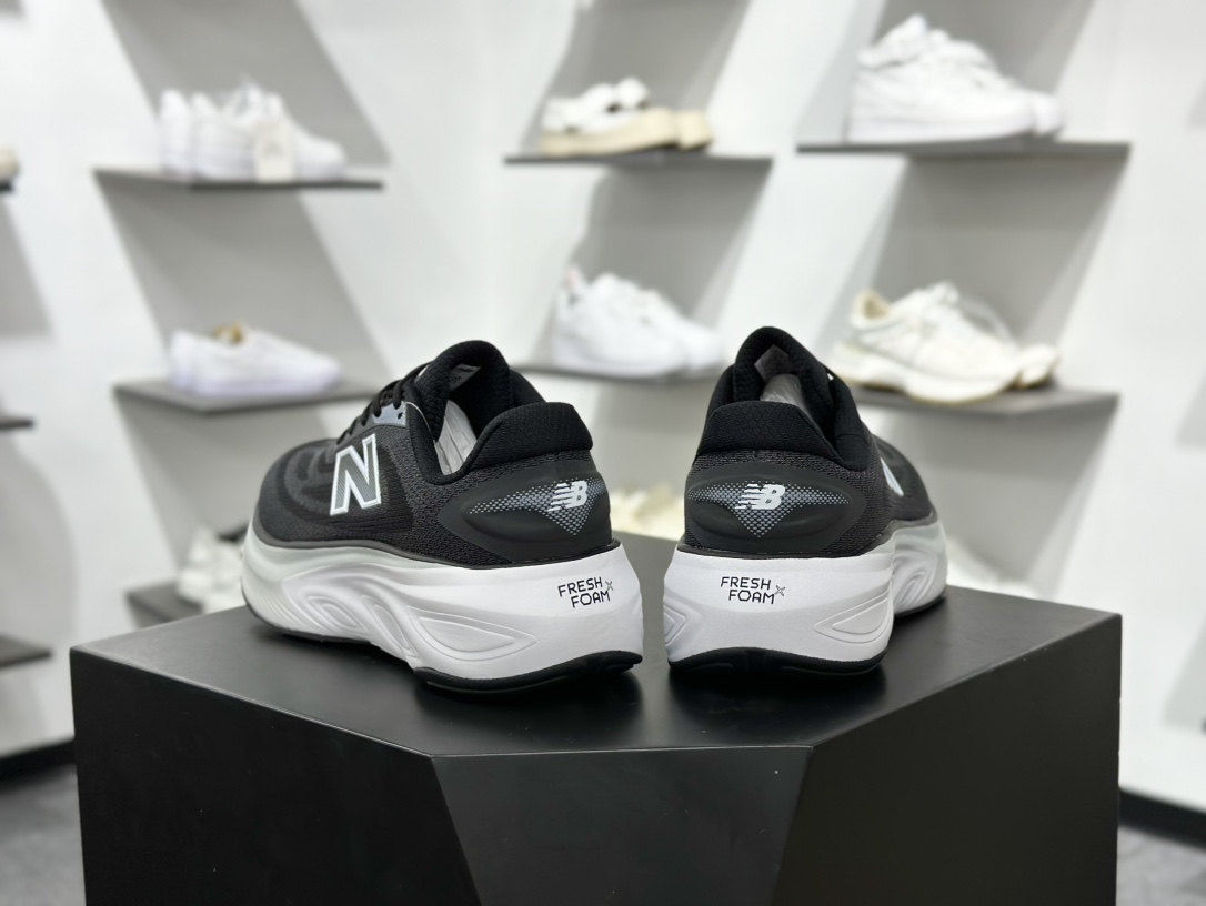 New Balance NB Fresh Foam Evoz V5 舒适耐磨低帮跑步鞋 MMORXA6
