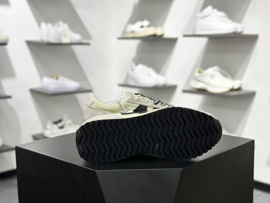 New Balance NB471 性价比天花板 471系列织物牛剖层革生活休闲鞋 New Balance 471鞋款的诞生 U471AMHD