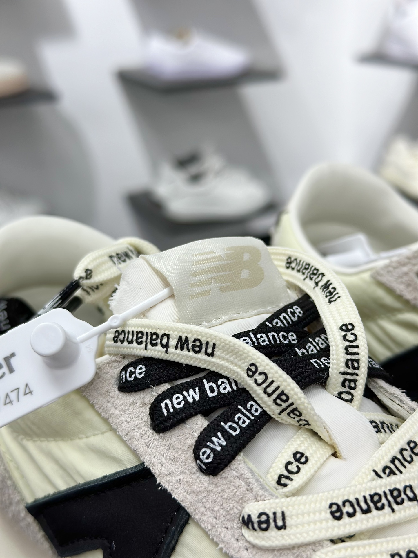 New Balance NB471 性价比天花板 471系列织物牛剖层革生活休闲鞋 New Balance 471鞋款的诞生 U471AMHD