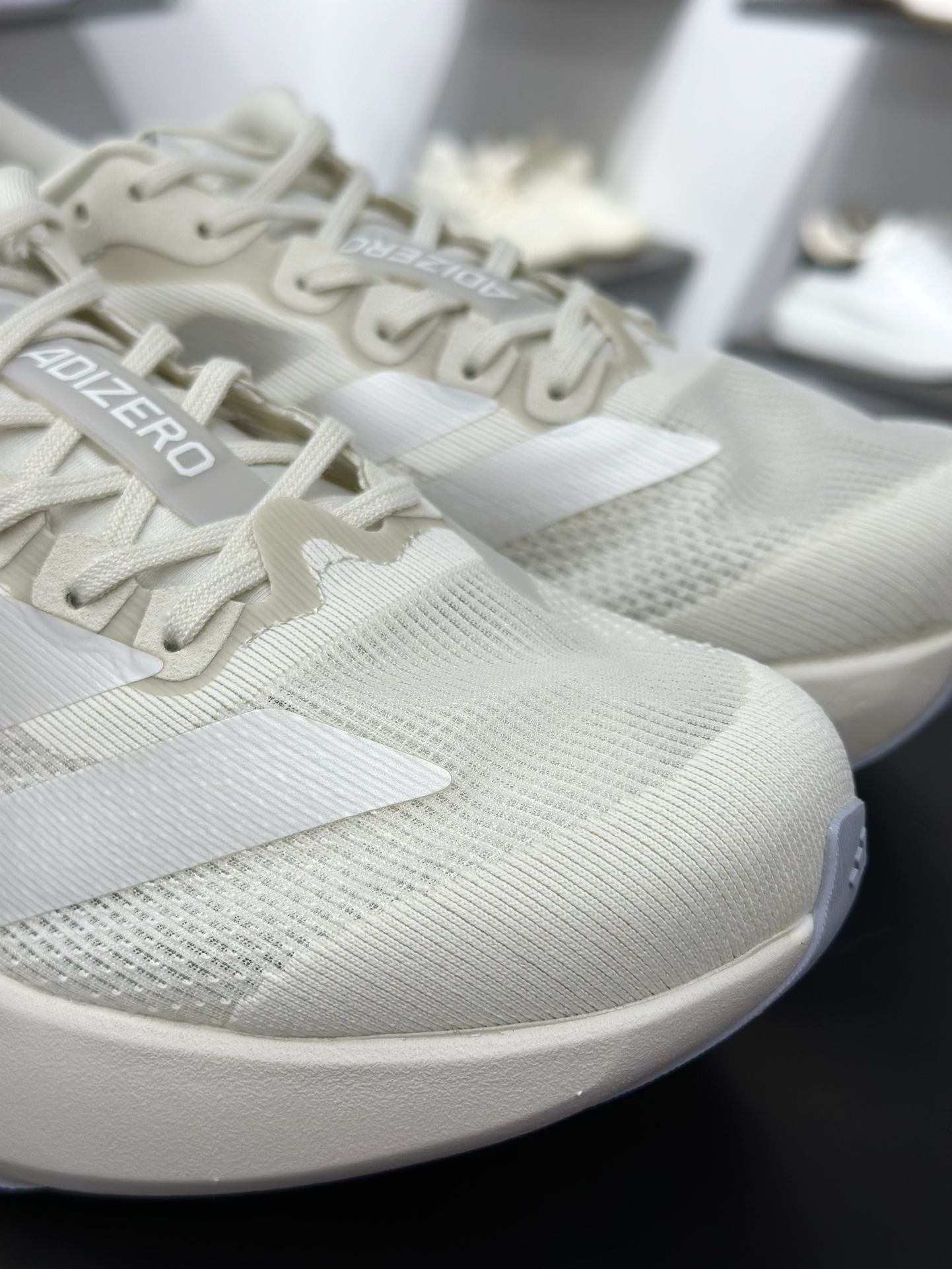 200 AD Adizero Evo SL 阿迪超轻透气缓震跑鞋 JR3419