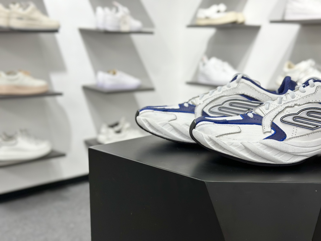 420 Balenciaga巴黎世家 Monday 白色 825418WDWTS4090