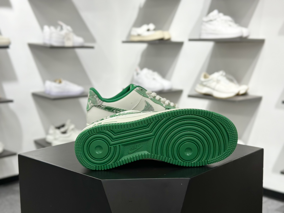 260 Nike Air Force 1 Low LV联名 SC9207-538