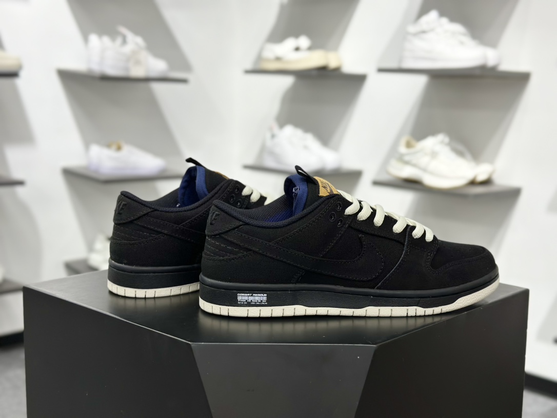 220 Nike SB Dunk Low 黑白蓝帆布 DX6775-400