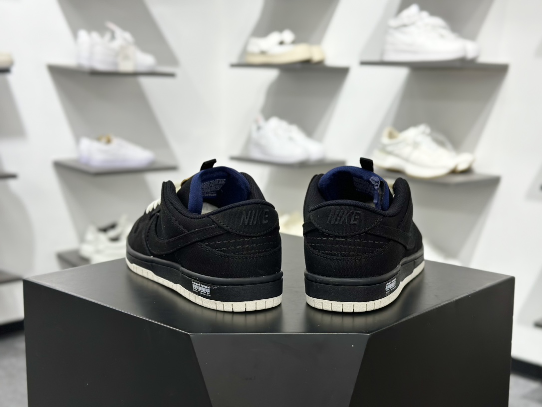 220 Nike SB Dunk Low 黑白蓝帆布 DX6775-400