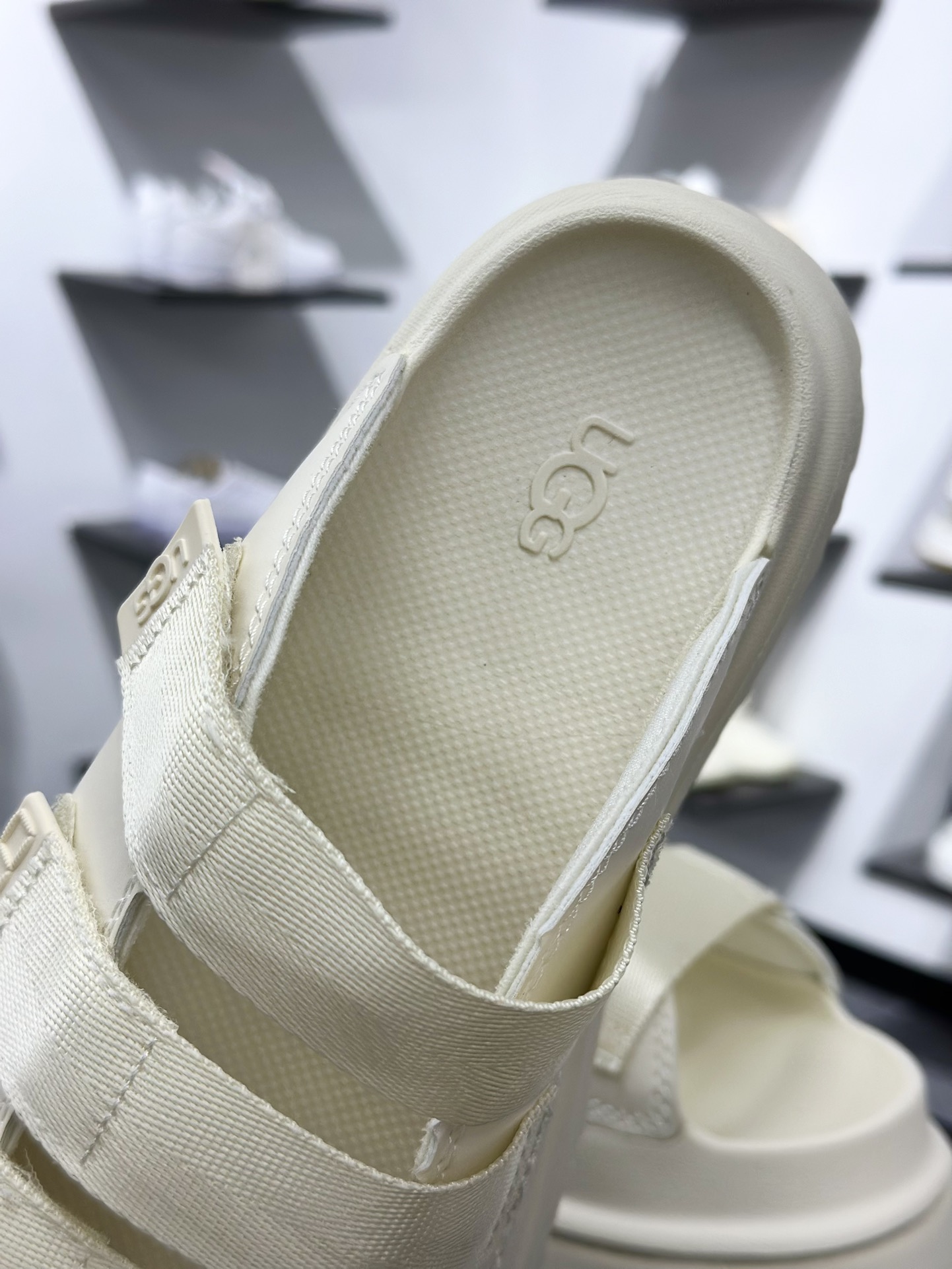 170 UGG 魔术贴拖鞋凉鞋夏季百搭凉拖软底防滑沙滩加厚底休闲高雅凉鞋