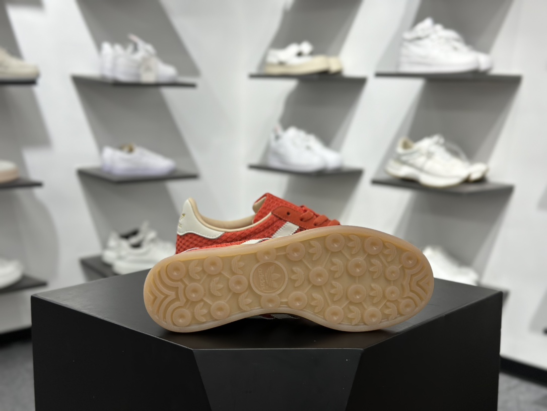 180 AD Gazelle Indoor Trainers 羚羊内训系列低帮复古百搭休闲运动德训风板鞋 JS0713