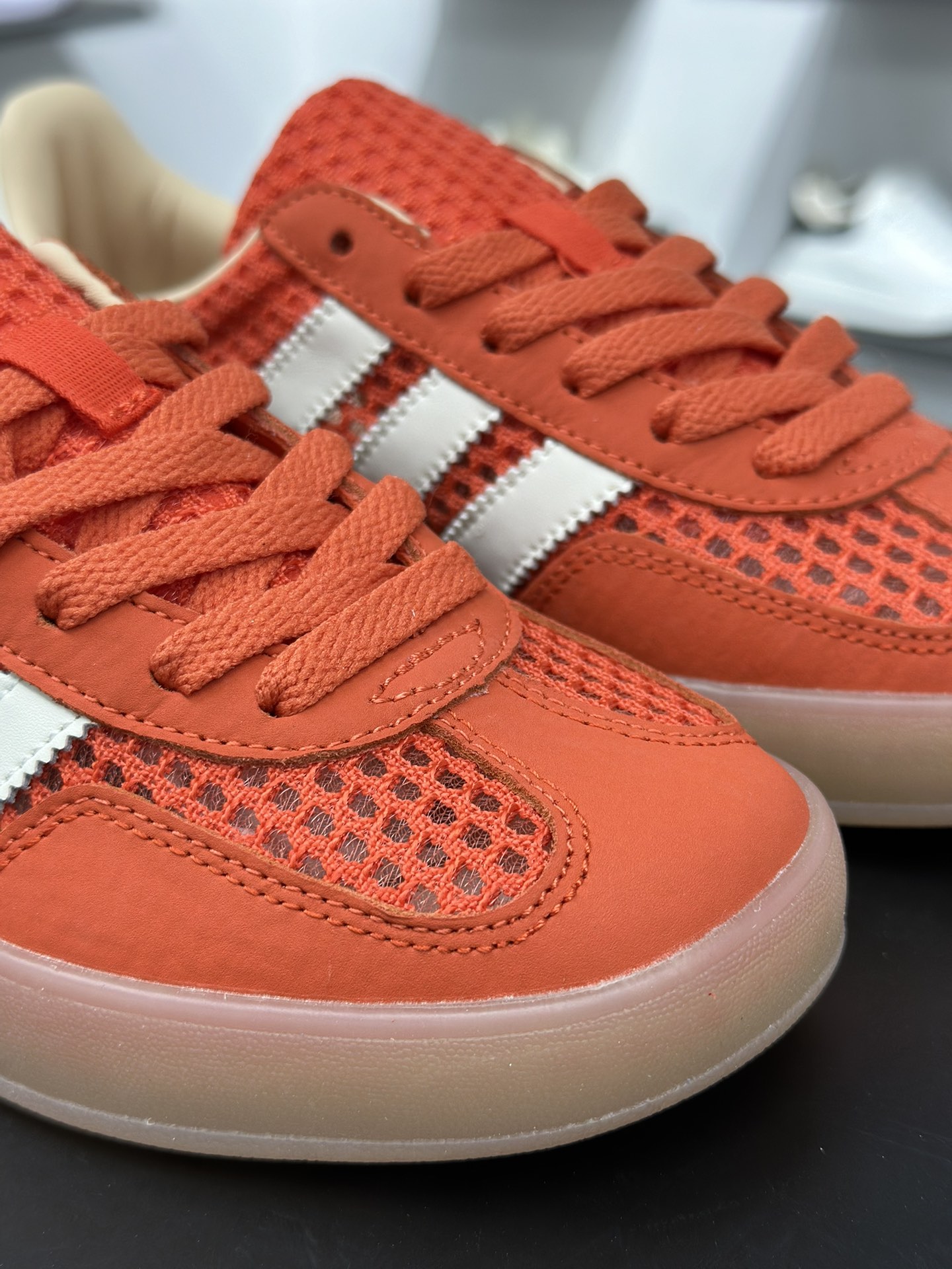 180 AD Gazelle Indoor Trainers 羚羊内训系列低帮复古百搭休闲运动德训风板鞋 JS0713
