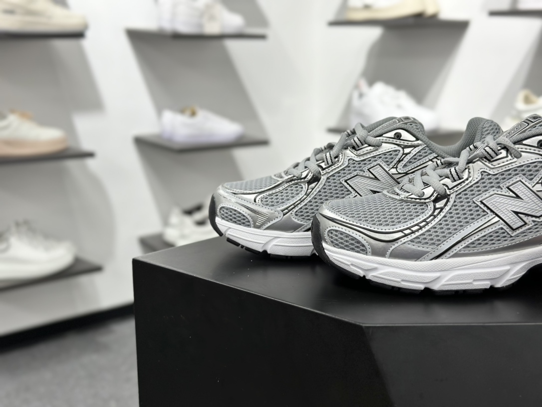 200 New Balance 新百伦 U740JPG 复古休闲慢跑鞋