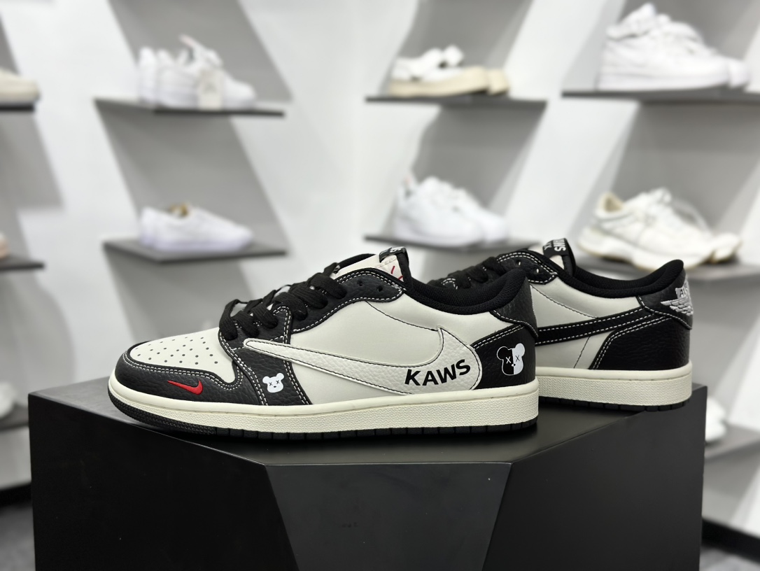 Travis Scott x Nike Air Jordan 1 Low x KAWS Air Jordan 1 Low 反转黑白小勾倒钩 XZ5749-004