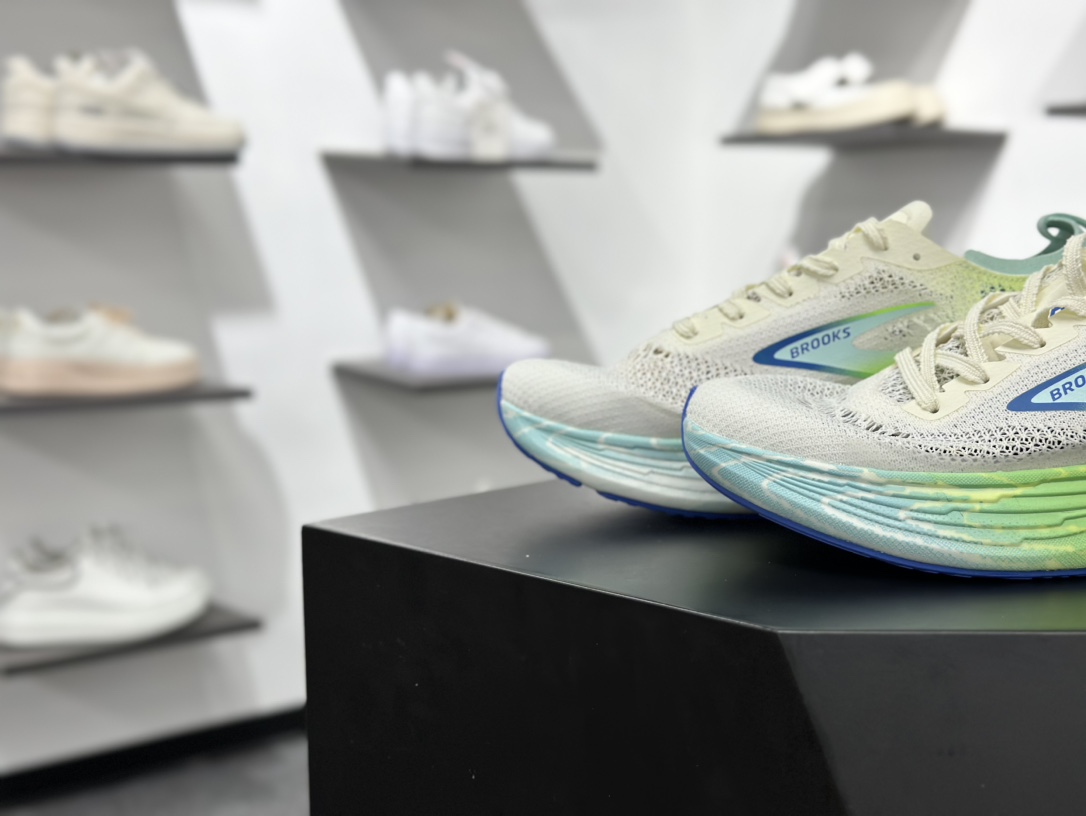 Brooks 布鲁克斯 Hyperion Elite 4 超弹轻盈跑步鞋 100053