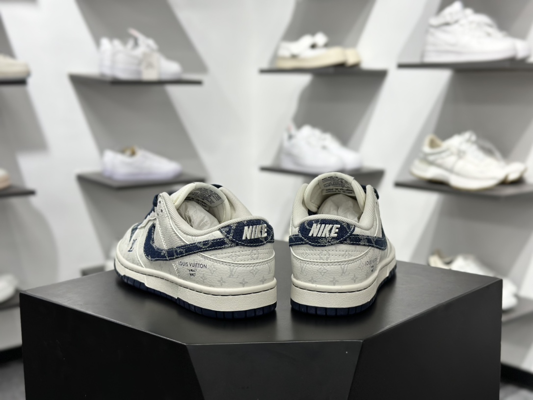 路易威登Louis Vuitton x Nike SB Dunk Low”LV Monogram”扣篮系列低帮滑板板鞋“牛仔蓝米白LV提花” SC9772-80