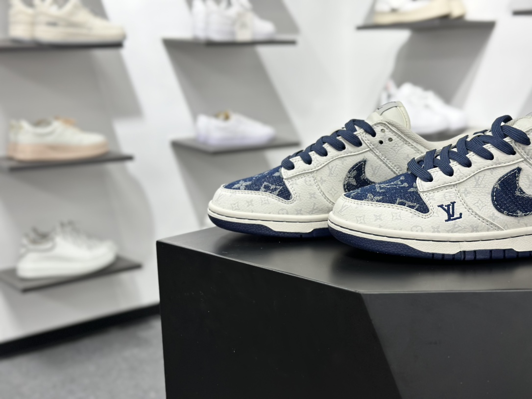 路易威登Louis Vuitton x Nike SB Dunk Low”LV Monogram”扣篮系列低帮滑板板鞋“牛仔蓝米白LV提花” SC9772-80