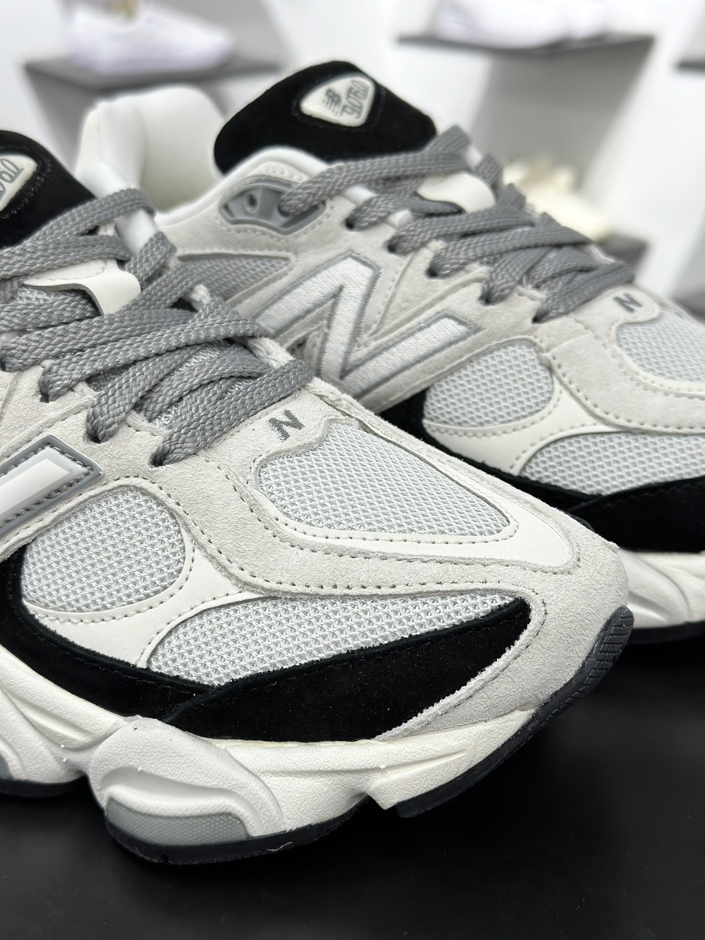 240 NB新百伦New Balance 9060”Jet Black”系列复古百搭跑步鞋“浅灰白黑” U9060JBB