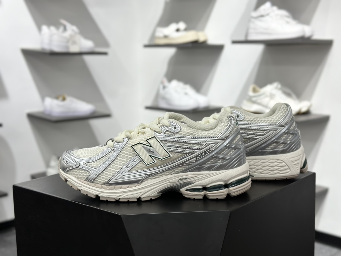 220 New Balance M1906R系列 复古老爹防滑耐磨低帮 跑步鞋 M1906REE