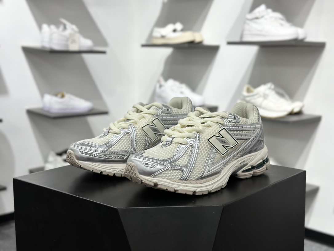 220 New Balance M1906R系列 复古老爹防滑耐磨低帮 跑步鞋 M1906REE