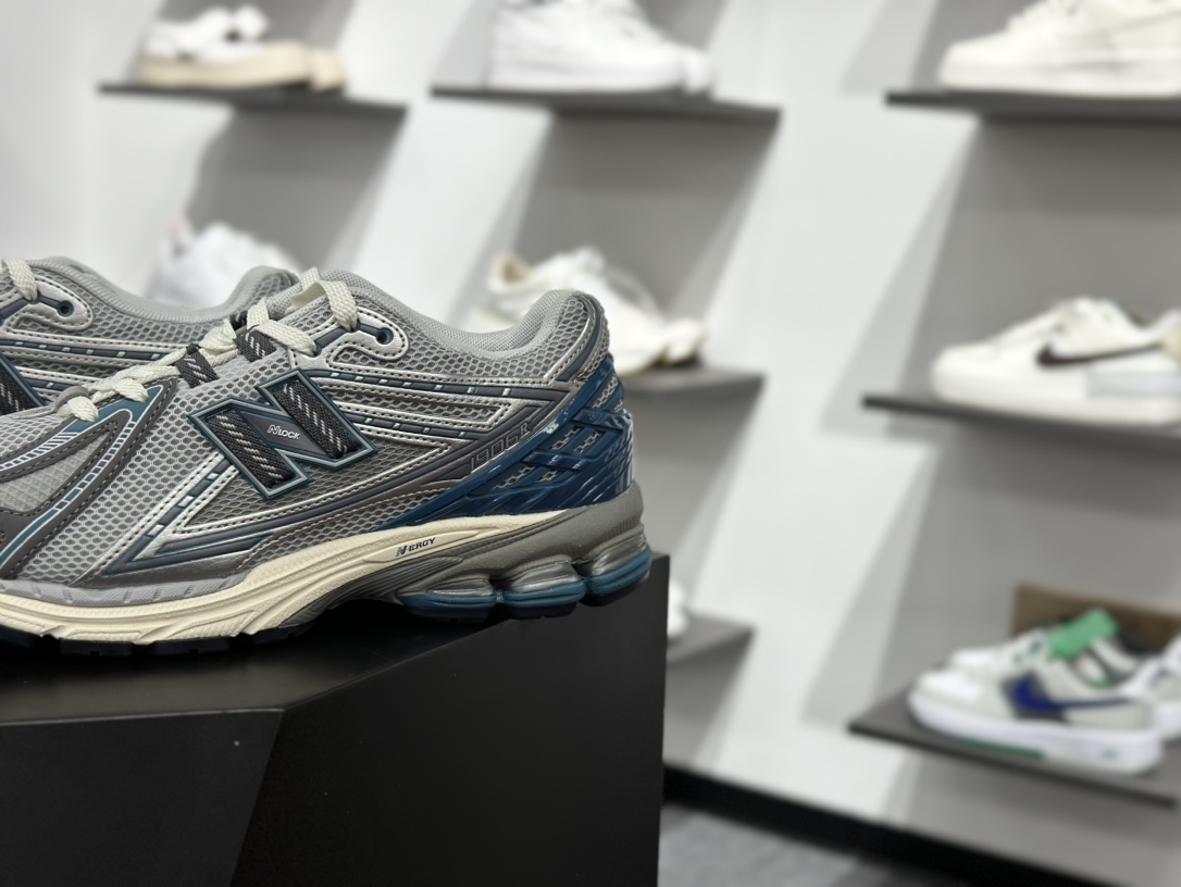 220 New Balance M1906R系列 复古老爹防滑耐磨低帮 跑步鞋 M1906REO