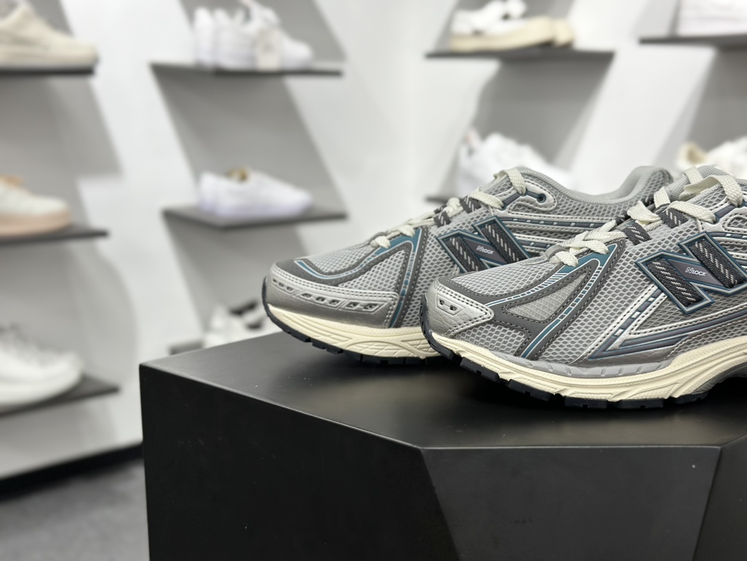 220 New Balance M1906R系列 复古老爹防滑耐磨低帮 跑步鞋 M1906REO