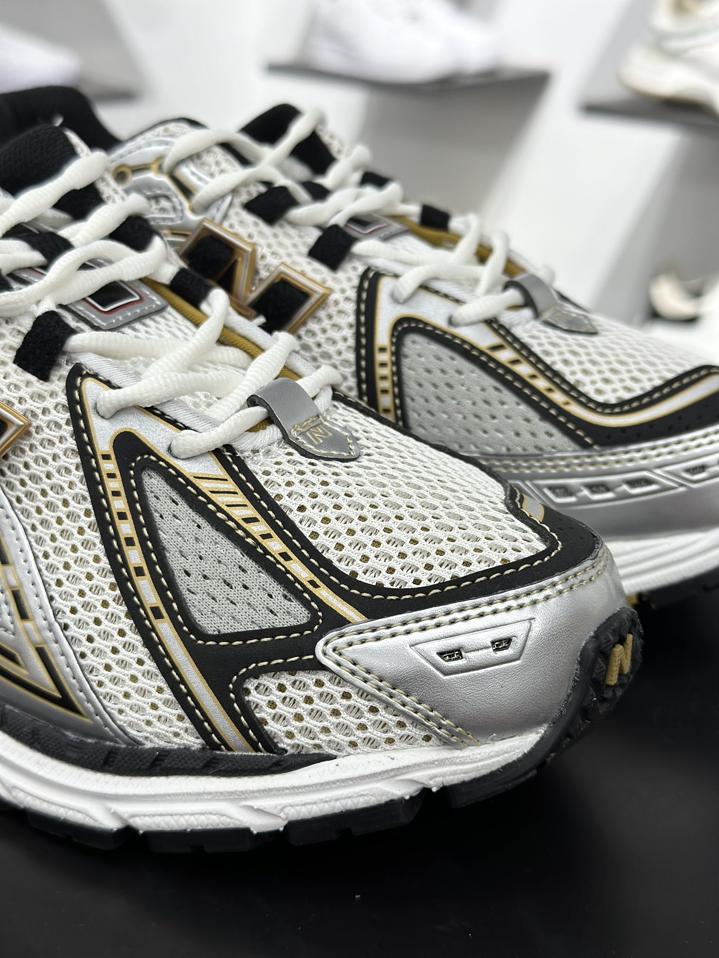 220 New Balance M1906R系列 复古老爹防滑耐磨低帮 跑步鞋 M1906RA