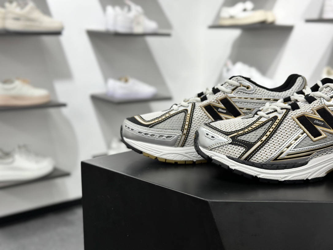 220 New Balance M1906R系列 复古老爹防滑耐磨低帮 跑步鞋 M1906RA