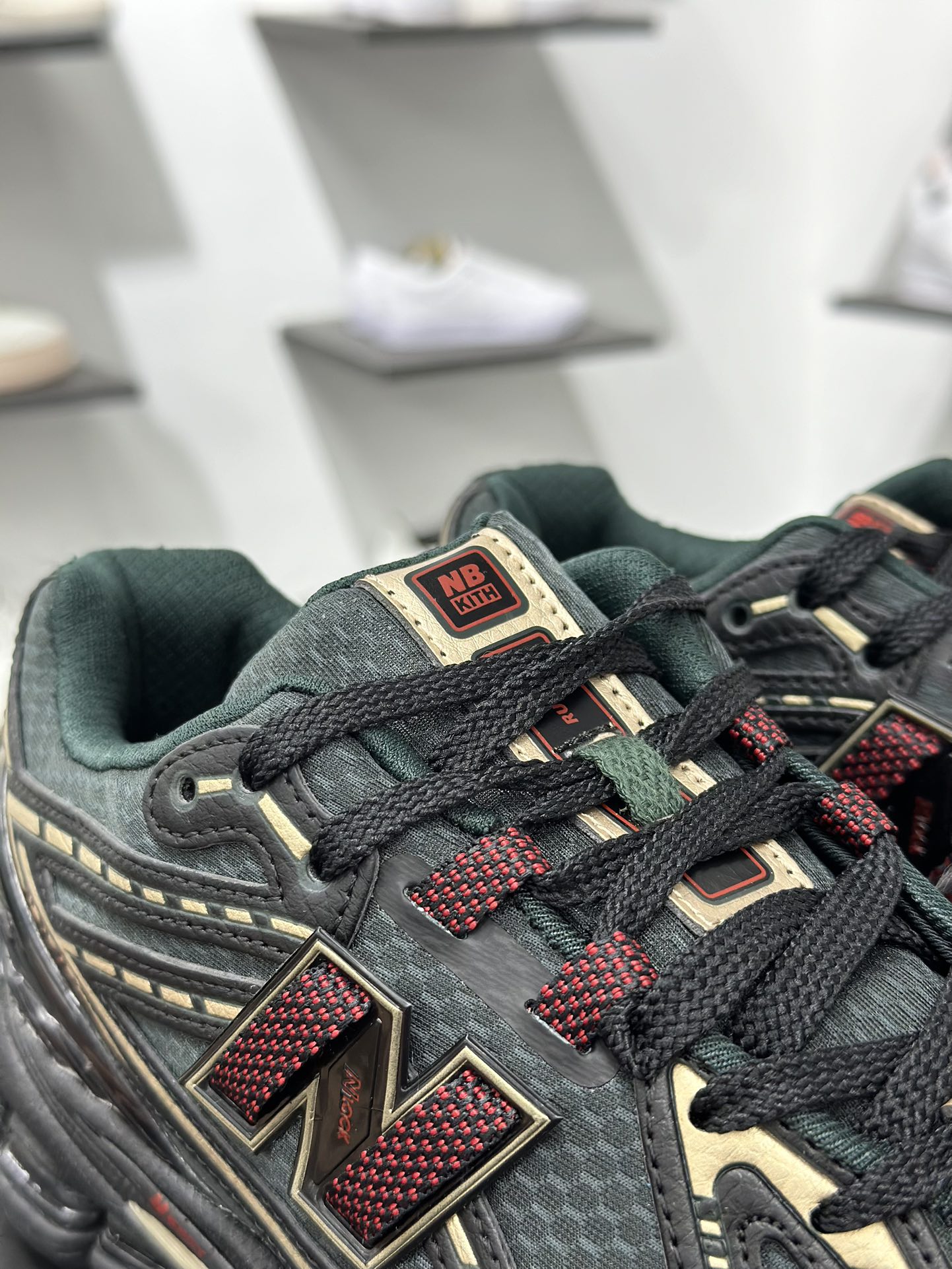 220 New Balance M1906R系列 复古老爹防滑耐磨低帮 跑步鞋 M1906RKS