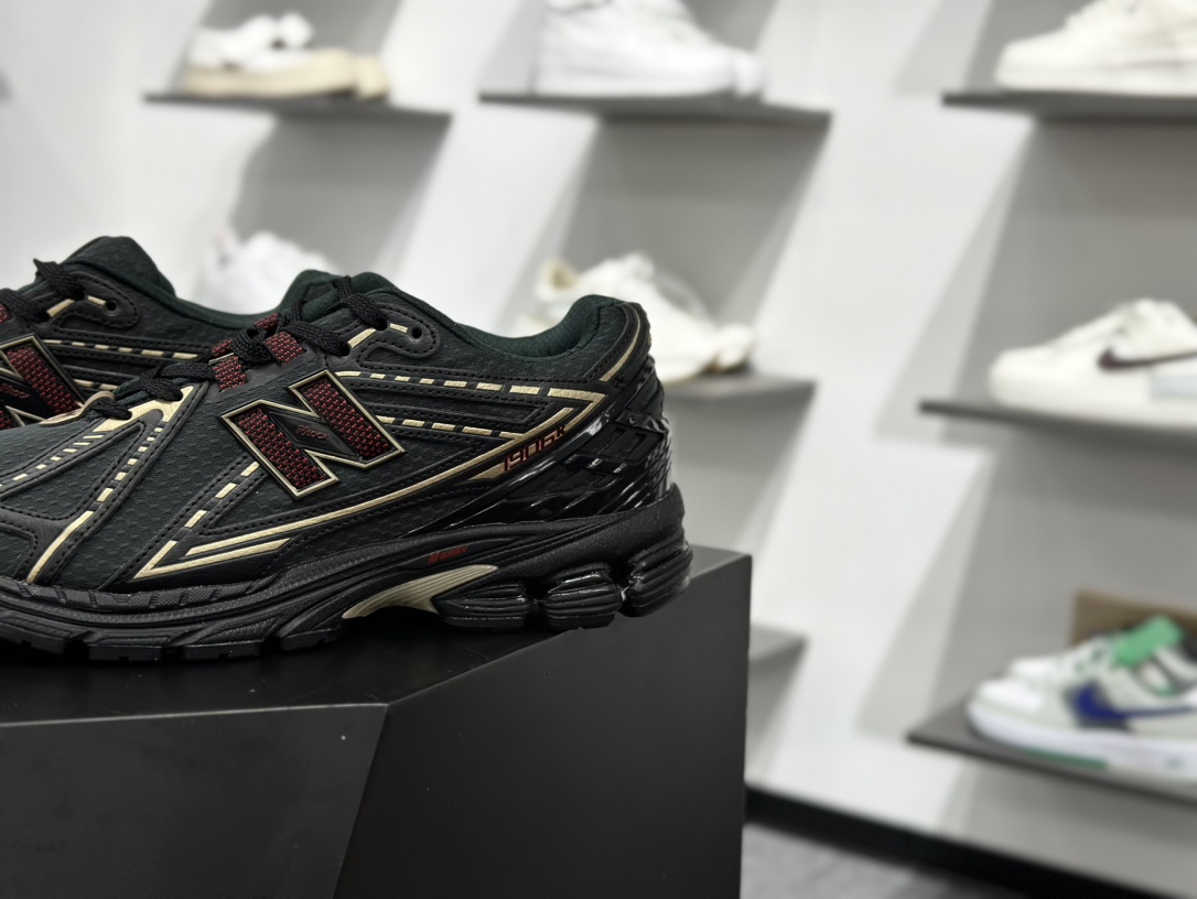 220 New Balance M1906R系列 复古老爹防滑耐磨低帮 跑步鞋 M1906RKS