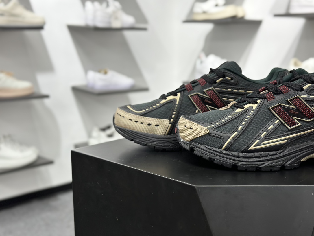 220 New Balance M1906R系列 复古老爹防滑耐磨低帮 跑步鞋 M1906RKS