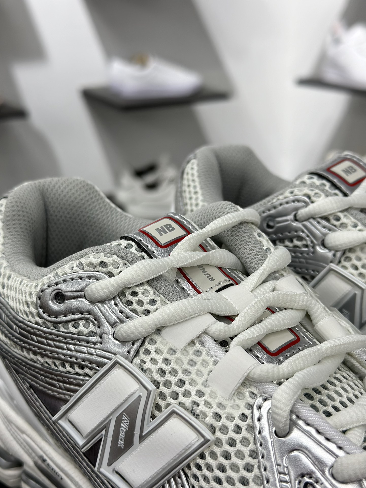 220 New Balance M1906R系列 复古老爹防滑耐磨低帮 跑步鞋 M1906RCB