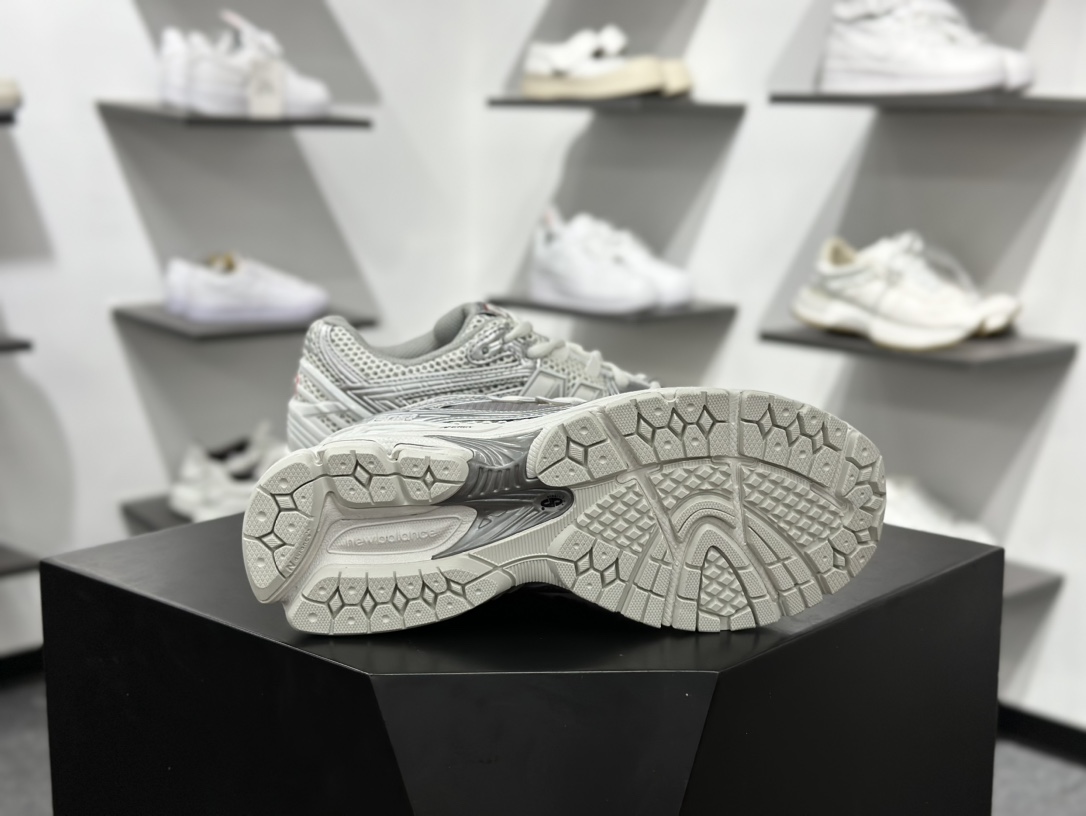 220 New Balance M1906R系列 复古老爹防滑耐磨低帮 跑步鞋 M1906RCB