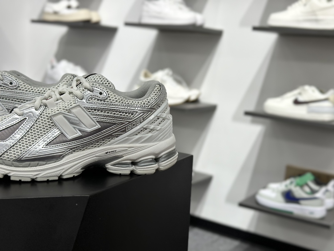 220 New Balance M1906R系列 复古老爹防滑耐磨低帮 跑步鞋 M1906RCB