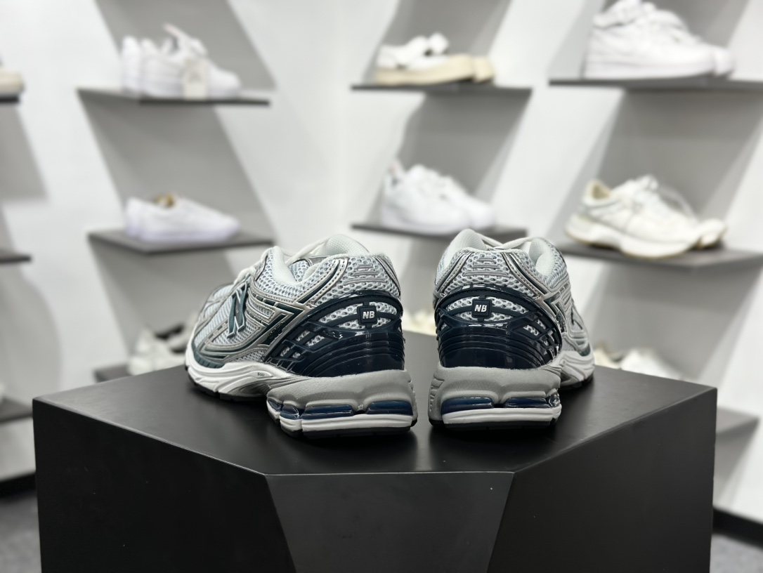 New Balance M1906R系列 复古老爹防滑耐磨低帮 跑步鞋 M1906RCE