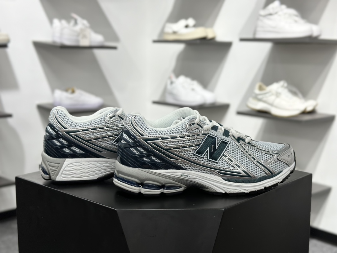 New Balance M1906R系列 复古老爹防滑耐磨低帮 跑步鞋 M1906RCE