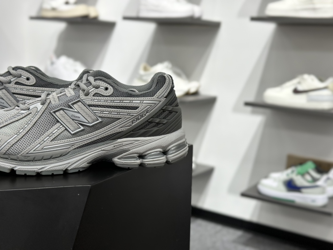 220 New Balance M1906R系列 复古老爹防滑耐磨低帮 跑步鞋 M1906Rny