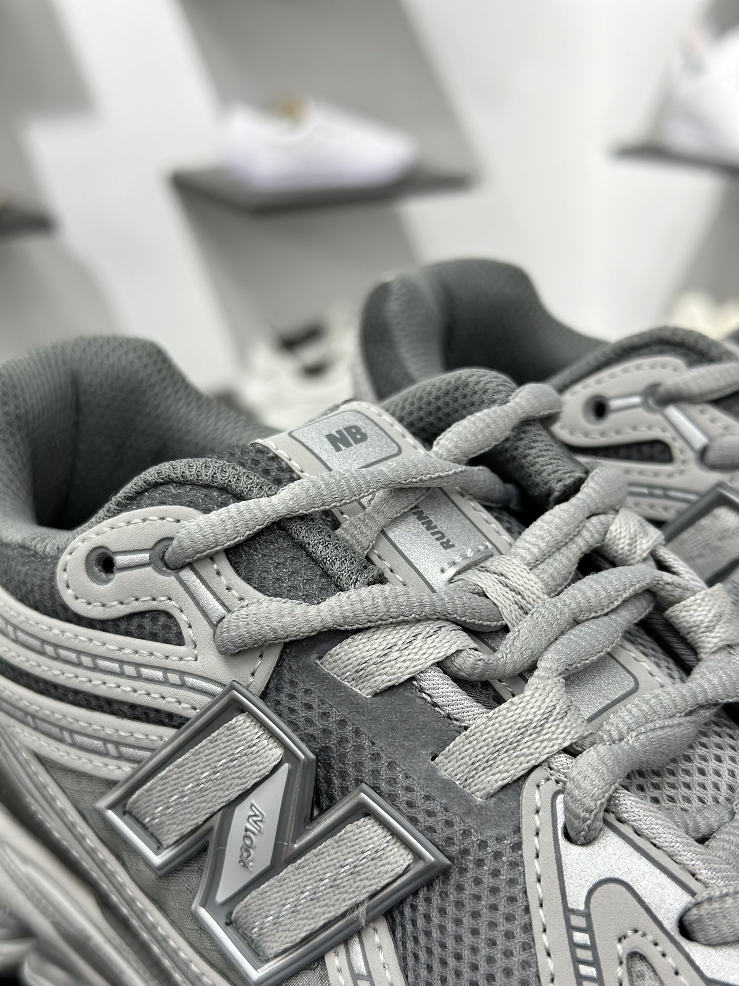 220 New Balance M1906R系列 复古老爹防滑耐磨低帮 跑步鞋 M1906Rny