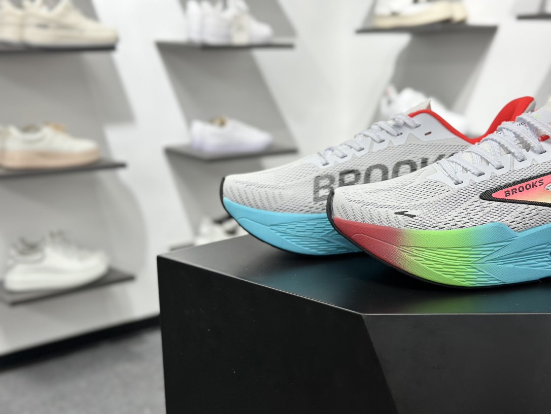 Brooks Hyperion Max 2 布鲁克斯 烈风2系列低帮透气缓震支撑休闲运动慢跑鞋 110434 1D 409