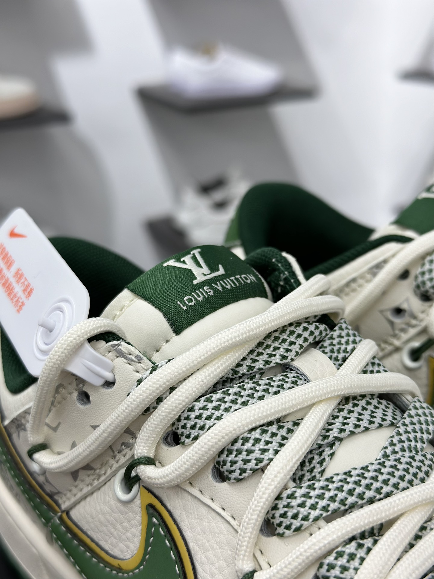 NK Dunk Low Retro ”DIY高端定制” Sup白绿花钩解构 低帮休闲运动板鞋 DM6868-081