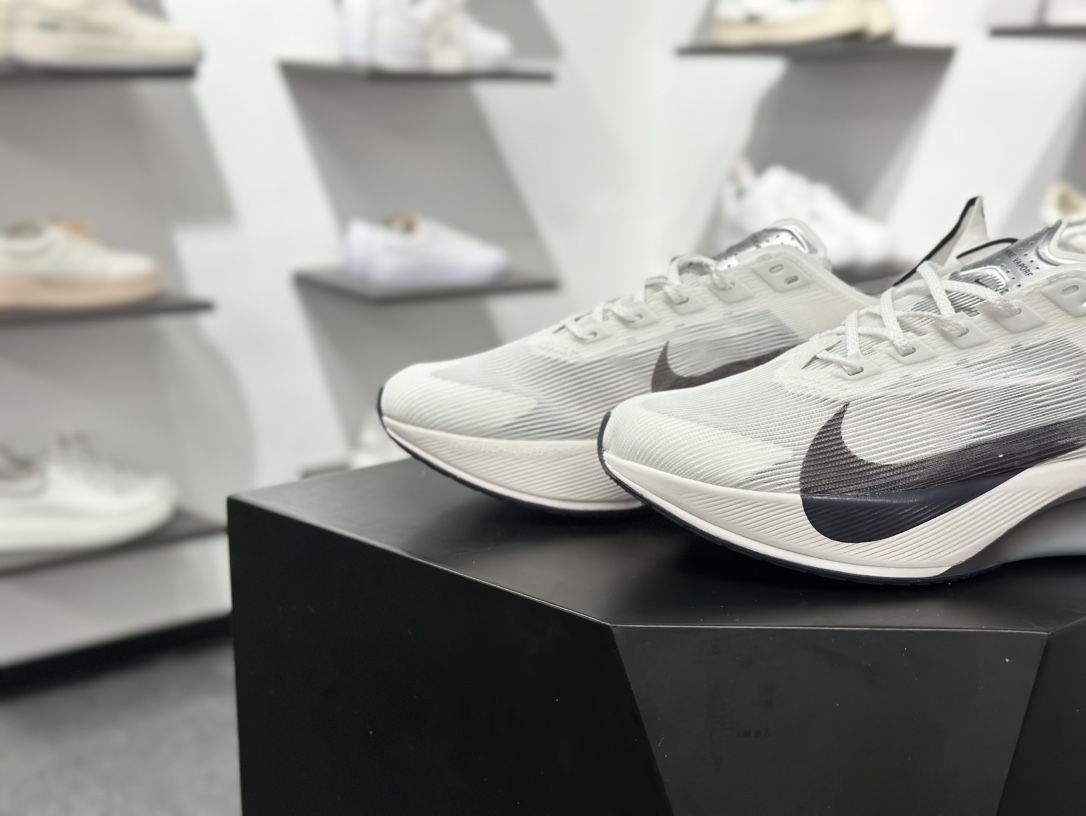 NK Air Zoom Alphafly 3 阿尔法飞行3代系列马拉松轻量竞速运动跑鞋 HF6414-100