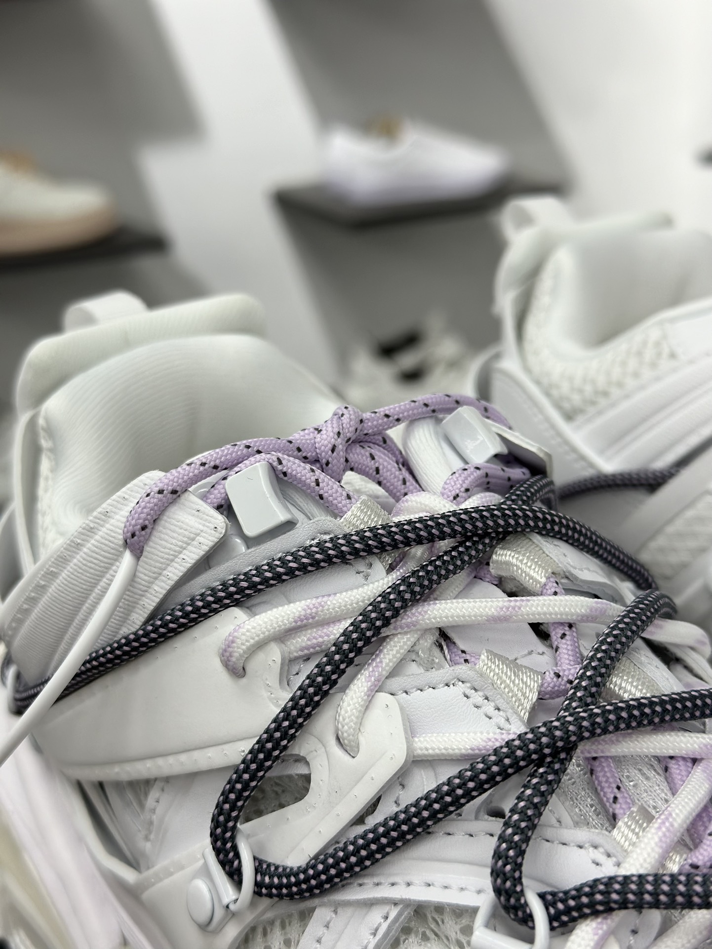 500 Balenciaga Track Sneaker Tess s.Gomma Res BI ALV/TIS EFF NUBUK/TIS E 巴黎世家官方同步潮流跑鞋 WTRHK9050